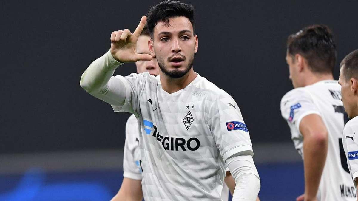 Gladbach, Bensebaini positivo al Covid-19: niente isolamento per il gruppo