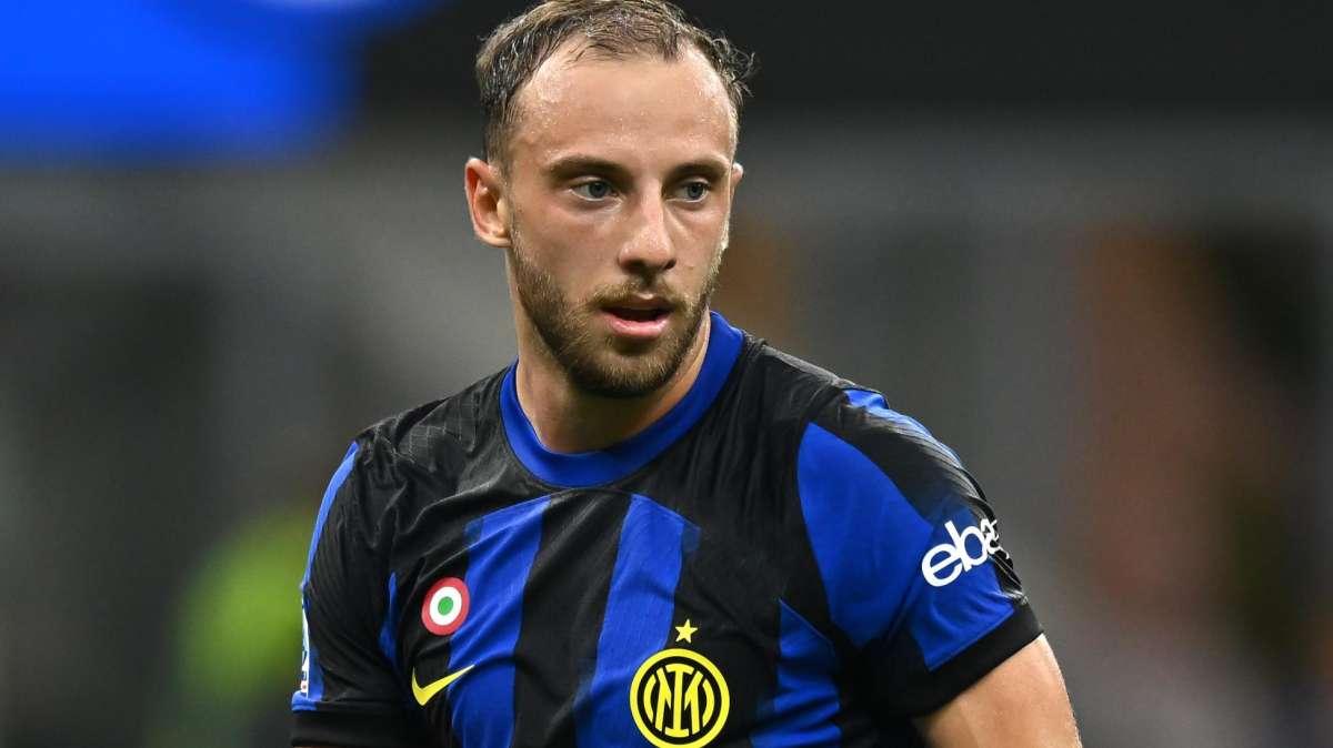 Inter-Bologna, applausi per Carlos Augusto. Lautaro torna in vetta