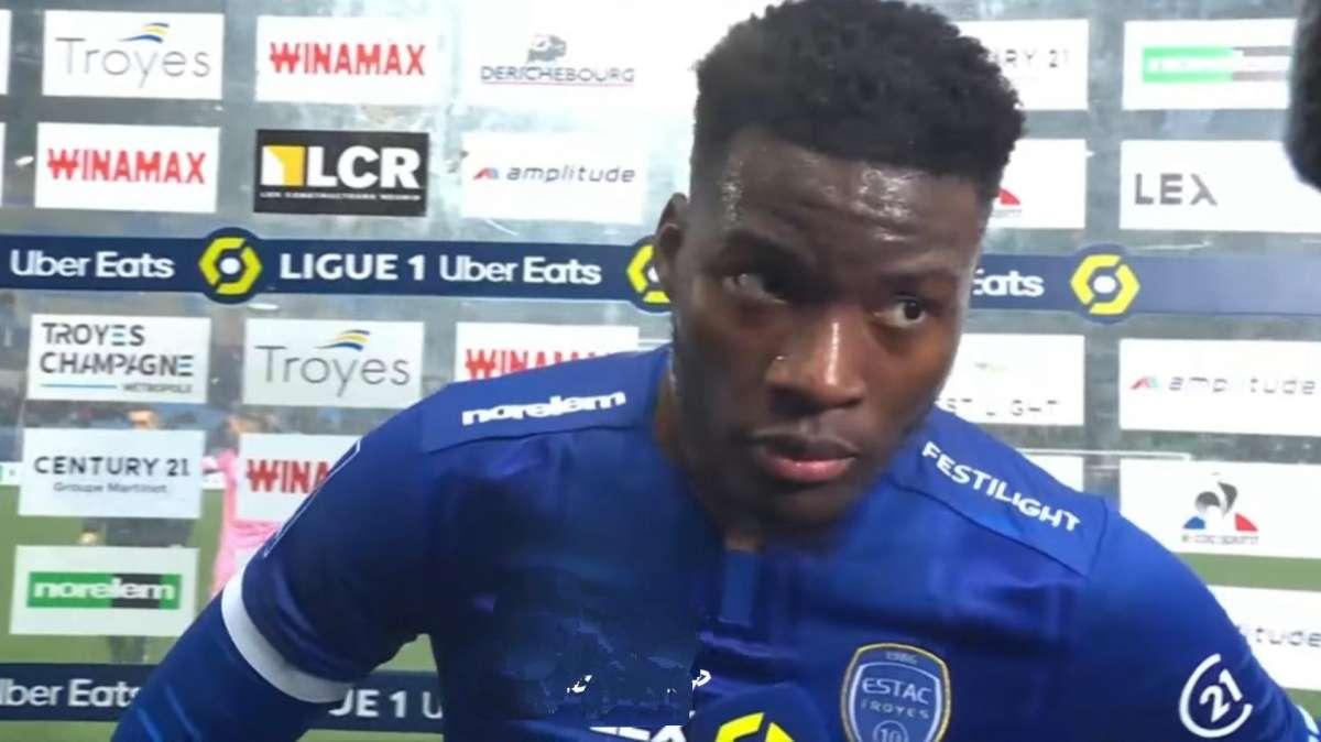 FcIN - Agoumé rivede la luce al Siviglia. E per il riscatto le parti in causa hanno fissato un appuntamento