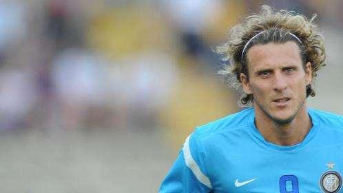 Forlan in parte col gruppo. Out Maicon, Lucio e Wes