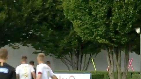 VIDEO - Inter, partita in famiglia dopo la Champions: 3-1 al Como, in gol Sanchez