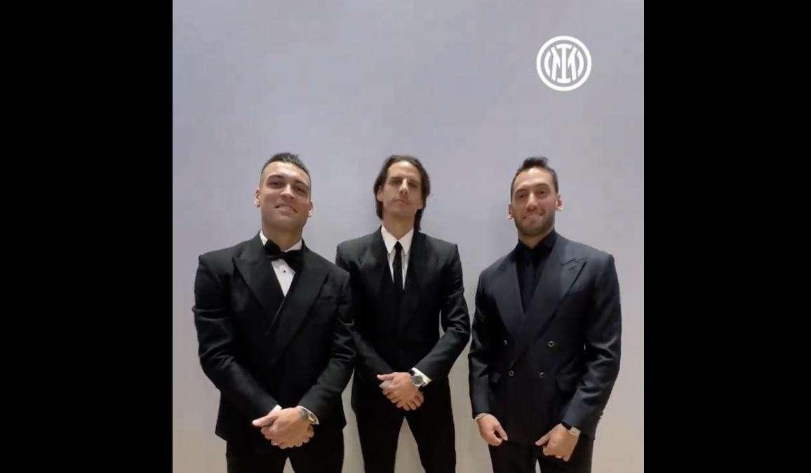 VIDEO - Pallone d'Oro, Lautaro, Calhanoglu e Sommer (elegantissimi) per la cerimonia parigina 
