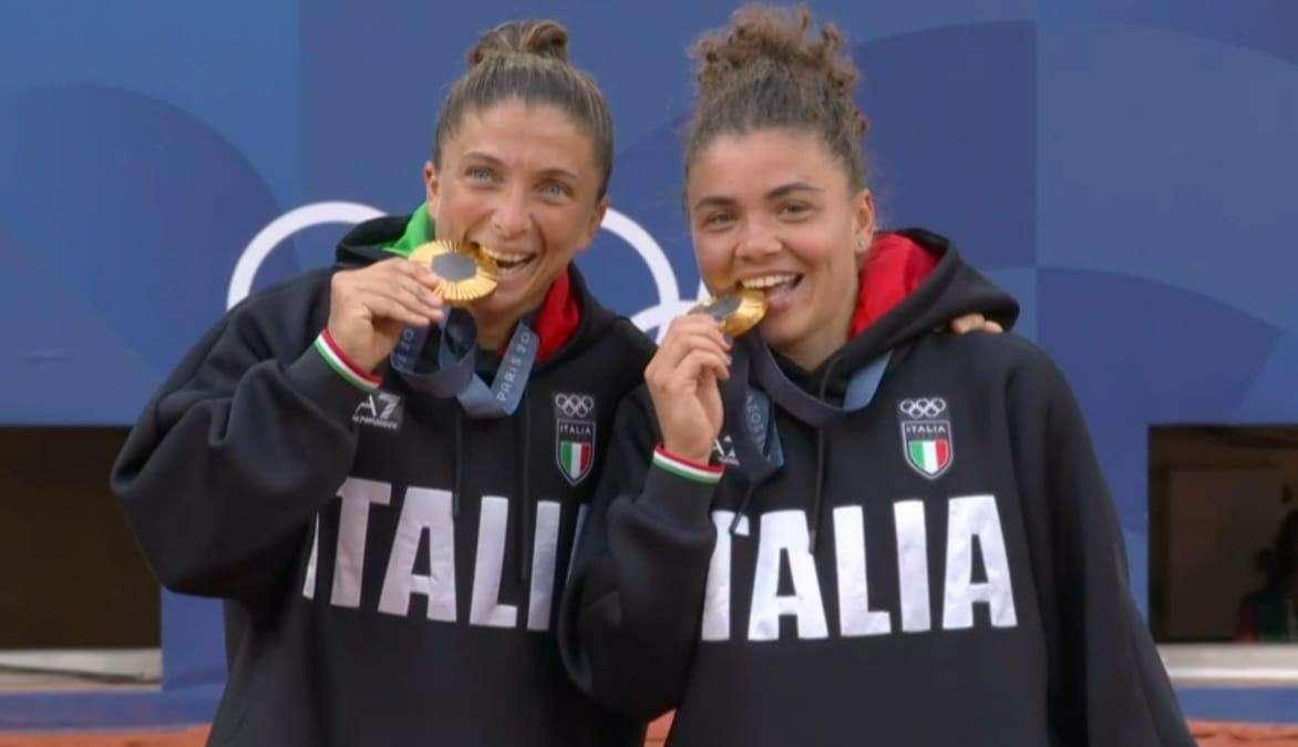 Errani e Paolini vincono uno storico oro per l'Italia, le congratulazioni social dell'Inter
