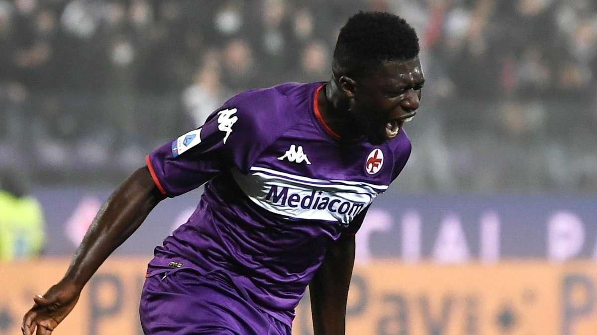 Qui Fiorentina - Duncan-Maleh, dubbio in mediana. Gonzalez e Ikoné in vantaggio su Saponara e Sottil  