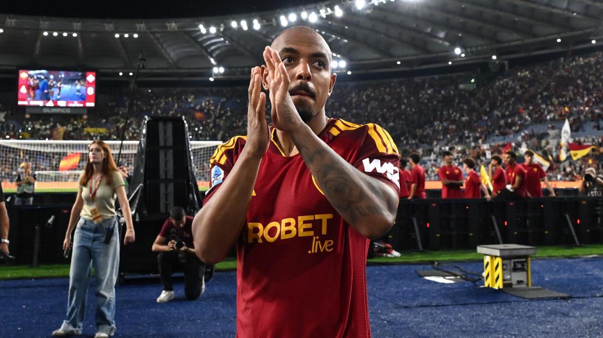 Poker bis della Roma: 4-0 a Lecce, Malen firma una doppietta