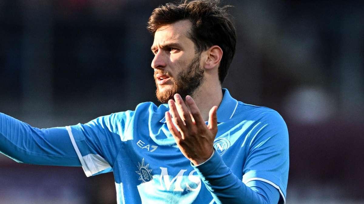 Kvaratskhelia saluta il Napoli: "È difficile, ma è arrivato il momento di dirci addio"