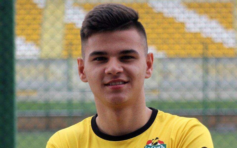 L'agente di Iliev a FcIN: "Accordo su tutto con l'Inter, è il progetto migliore. Lo cercavano i top club"