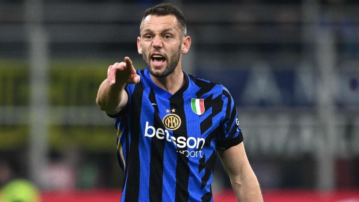 Olanda, Koeman fa sorridere l'Inter e Inzaghi: De Vrij non convocato per gli impegni in Nations League. Dumfries c'è 