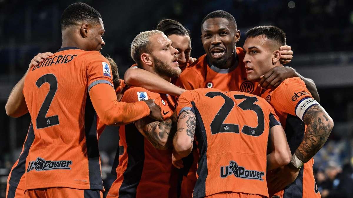Sky -  Inter, con l'Udinese una maglia speciale. Bastoni e Pavard si allenano, domani esami per Dumfries e De Vrij