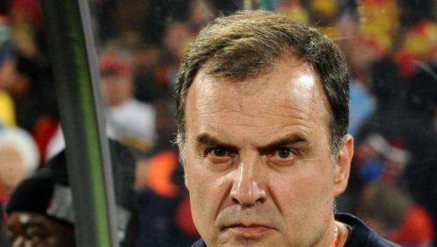 Bielsa temporeggia sul rinnovo. Ma l'Inter dice già no