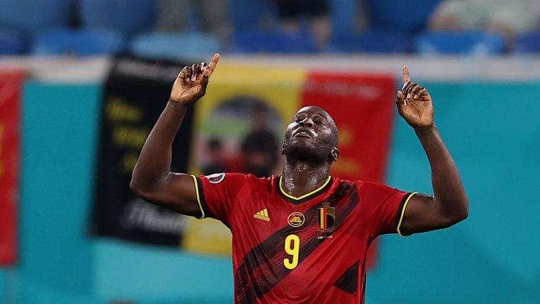 Lukaku: "Benzema e Lewa di classe mondiale, ora sono al loro livello. CR7? Forse invidia due mie qualità"
