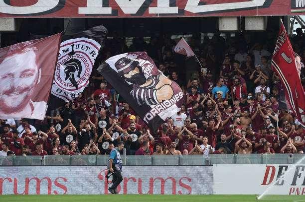 Salernitana, cessione entro fine anno, il trust: "Per ora offerte non congrue"