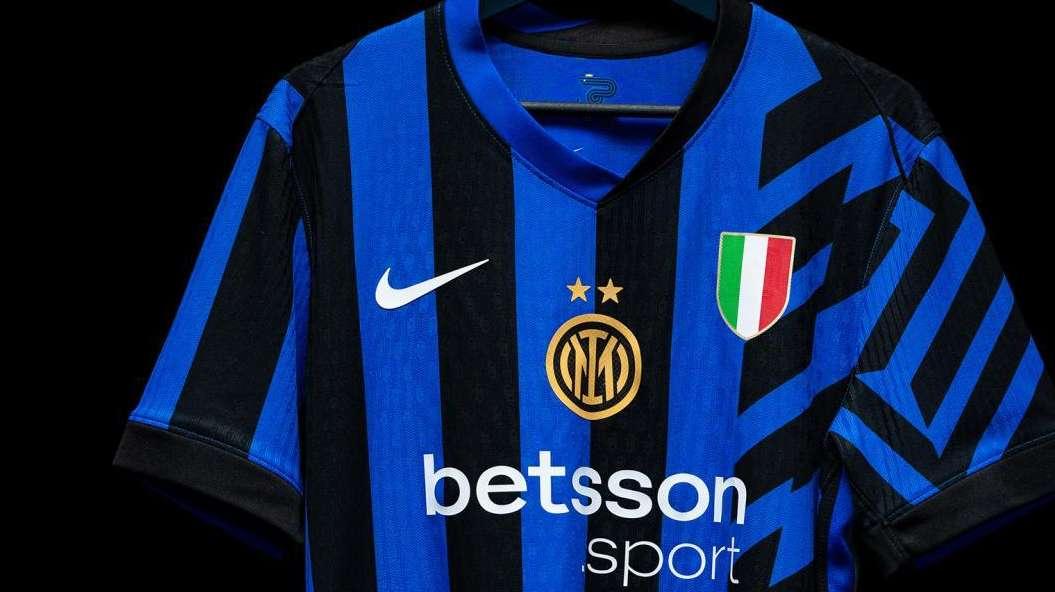 FOTO - Inter-Las Palmas, tra poco il debutto della nuova maglia: dal Manuzzi arrivano i primi scatti