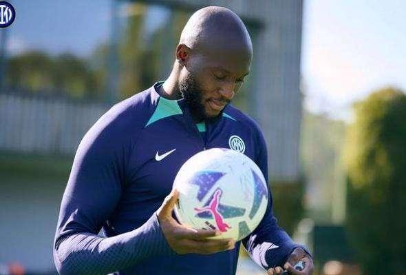 Lukaku is back: su Instagram il belga pubblica due foto dell'allenamento