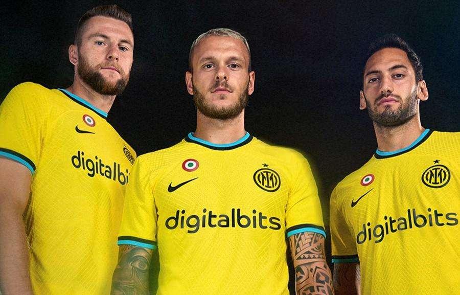 UFFICIALE - Inter, presentata la terza maglia: "Amplifica l'orgoglio e le passioni dei tifosi"