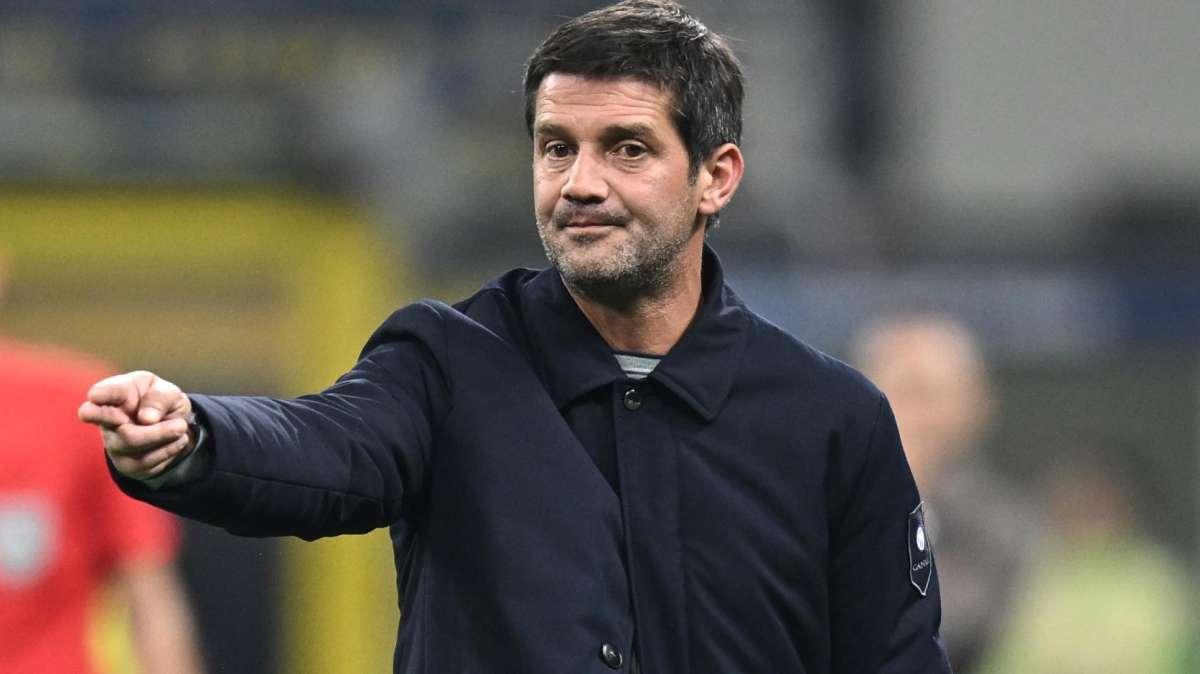 Sky - Verso Inter-Milan: Dumfries ai box, Carlos Augusto padrone della fascia destra. Due dubbi per Chivu 