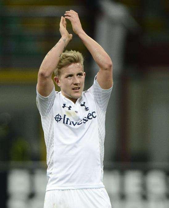 Dall'Inghilterra: idea Lewis Holtby a centrocampo