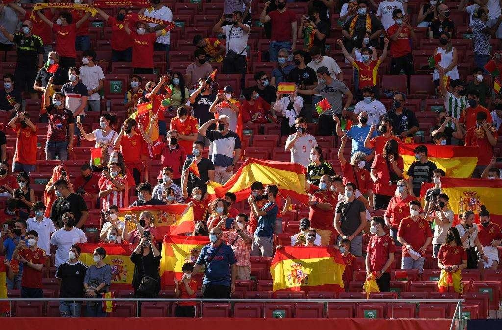 Spagna, torna il pubblico in stadi e palasport. Il ministro Darias: "Siamo tornati alla normalità"