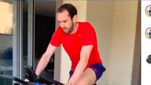 Godin, cyclette e flessioni per restare in forma: "Io resto a casa"