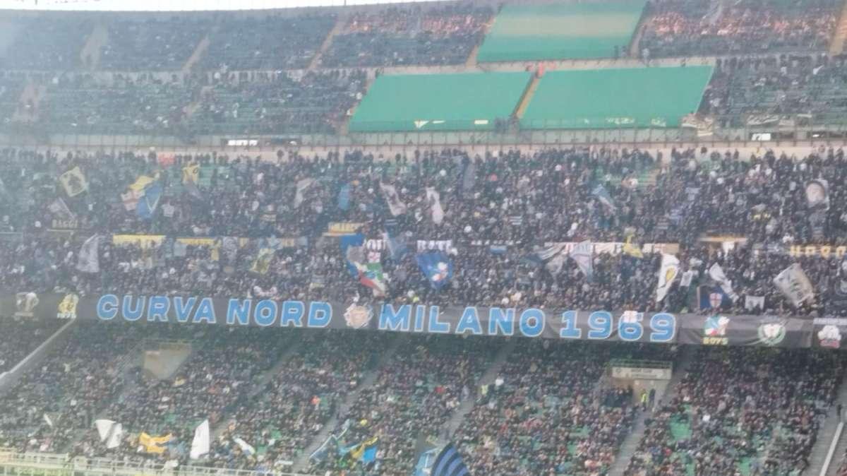 GdS - La Curva Nord rompe il silenzio a Roma. Segnale di vicinanza a giocatori e allenatore