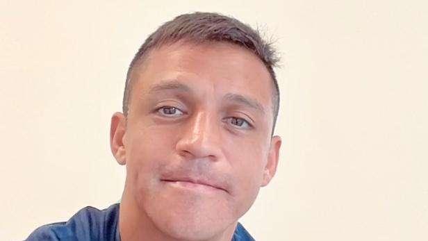 "Tutti parlano, nessuno sa la verità". Sanchez, futuro da definire: su Instagram una frecciata ai critici?