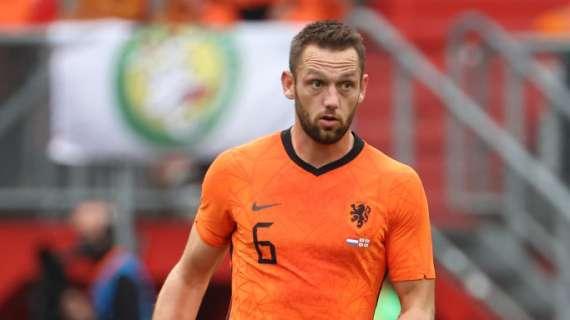 Ronald de Boer: "De Vrij e Depay, le preoccupazioni sul futuro vanno allontanate prima degli Europei"