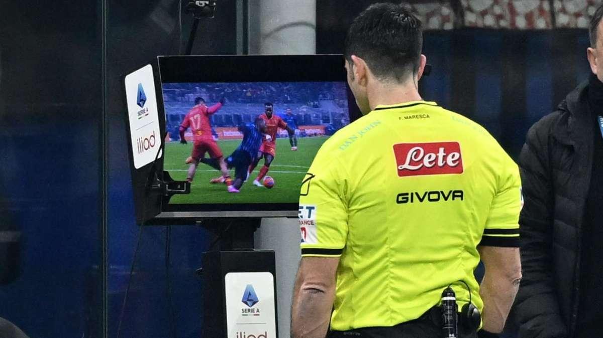Moviola CdS - Maresca bocciato: errori gravi su Thuram e Bonny