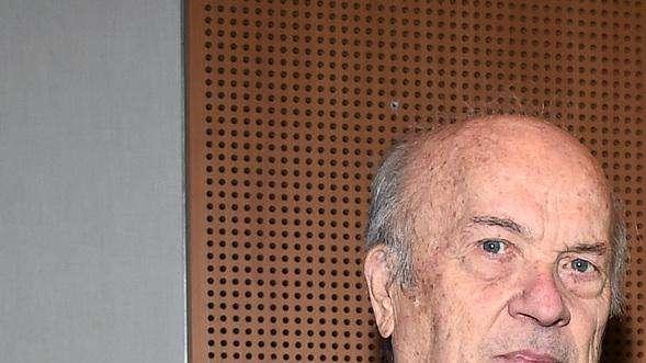 Casarin: "Arbitri in difficoltà? Hanno stravolto il regolamento. Al Var fischietti bravi e altri mediocri"
