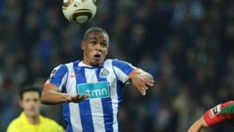 Porto, Fernando rinnova: ecco la clausola '20-5-5'