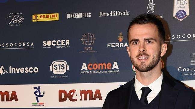 Juventus, Pjanic: "L'Inter sta facendo bene come noi, ma siamo a un punto non a dieci. La stagione è lunga"