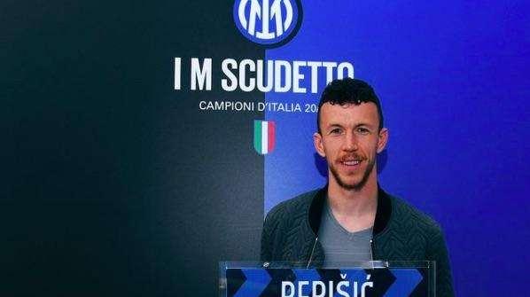 L'Inter non dimentica Perisic: maglia celebrativa per le 200 presenze nerazzurre