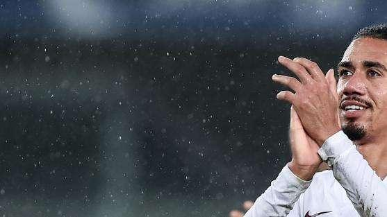 CdS - Inter e Milan, sondaggi per Smalling. Ma lui vuole la Roma