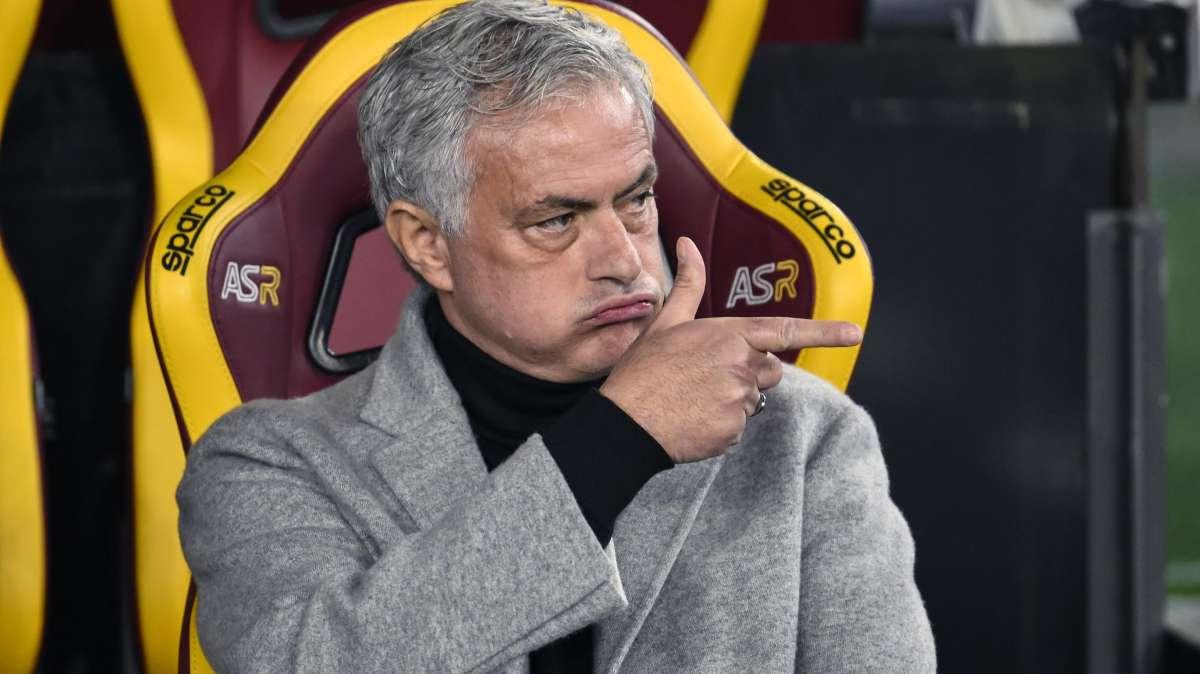 Mourinho: "Per un interista giocare con la Juve non è come sfidare la Roma. Inter distante, ma il Milan vuole lo scudetto"