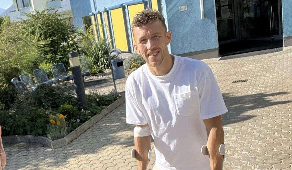 Perisic dopo l'intervento al ginocchio: "Mi rimetterò in piedi lentamente, ma certamente"