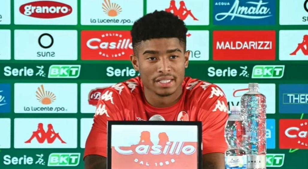 Bari, Salcedo esulta: "Ho aspettato tanto il gol. Questo è un anno importante per me"