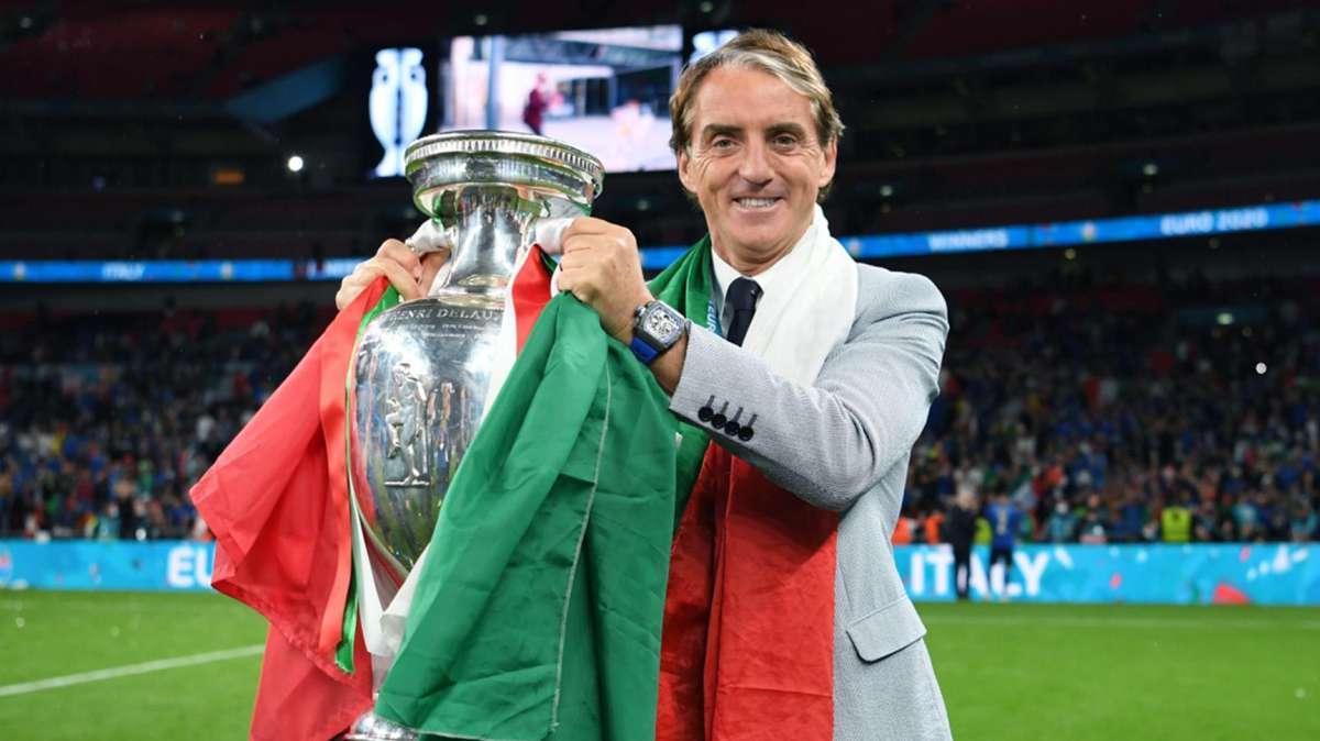 Mancini compie 58 anni, l'Inter ricorda: "A Milano tre Scudetti, due Coppe Italia e due Supercoppe Italiane"
