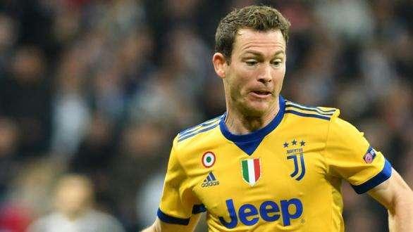 Lichtsteiner: "Addio Juve, vado all'estero"