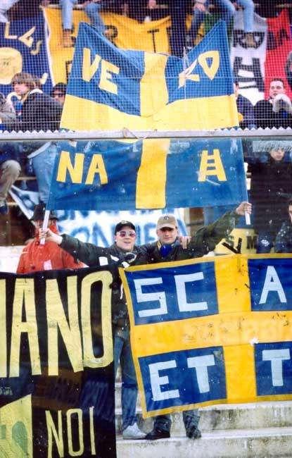 Vista dalla Curva: contro l'Hellas, ad alta tensione