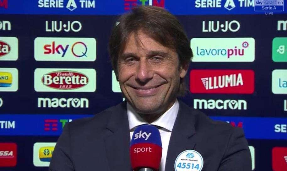 Torino, Antonio Conte dona 12 computer per la scuola in ospedale