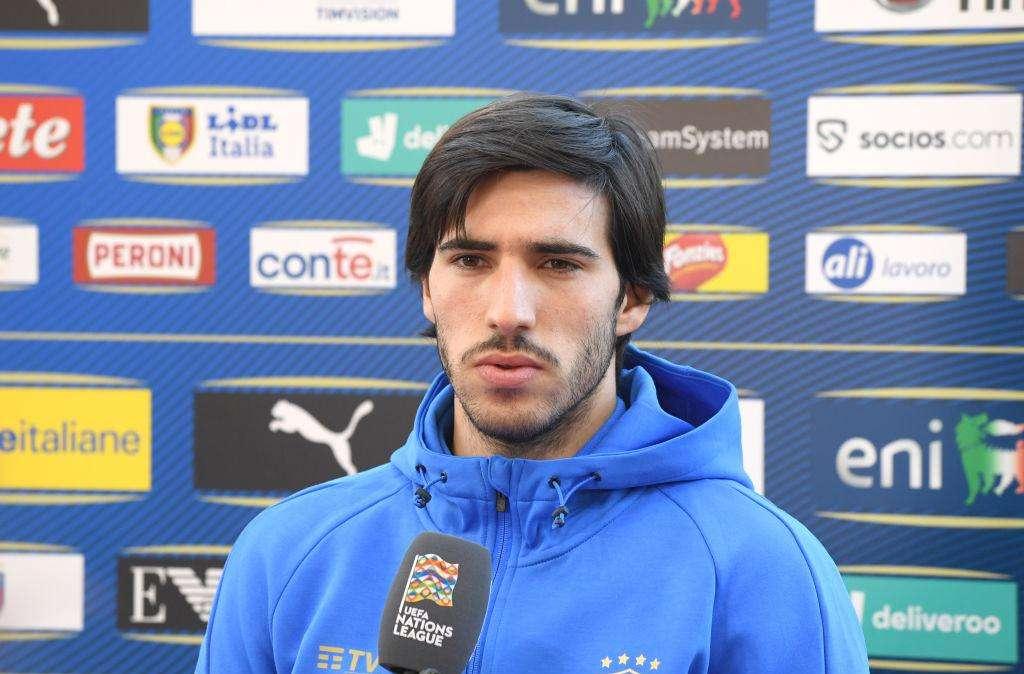 Tonali: "Io e Barella come Rivera e Mazzola? Ma no, Nicolò è mio compagno e amico"
