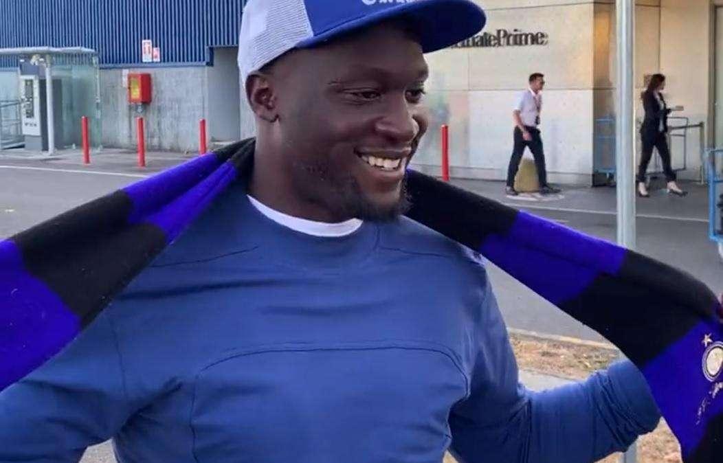 Lukaku-Day - Il belga atterrato a Linate: "Sono troppo contento di essere tornato"
