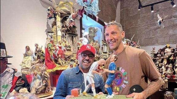 Souvenir speciale per Materazzi: comprata la statuetta della testata di Zidane