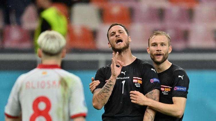 Insulti di Arnautovic alla madre di Alioski, l'ex nerazzurro sui social: "Mi scuso per l'accaduto. Non sono razzista"