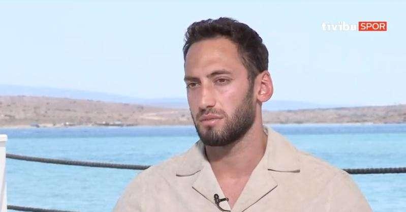 Calhanoglu: "Scudetto al Milan, qualcuno ha insinuato fosse colpa mia. Ibra? Ha 40 anni, non gli rispondo"
