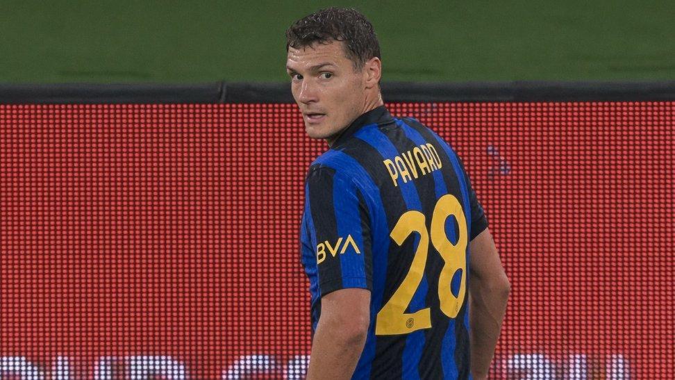 Investire su Romero o tenere Pavard? I tifosi non hanno dubbi
