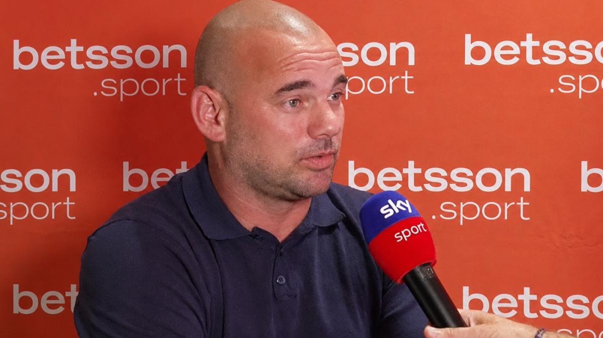 Sneijder: "Chivu un fenomeno. Però gli ho suggerito io di cambiare"