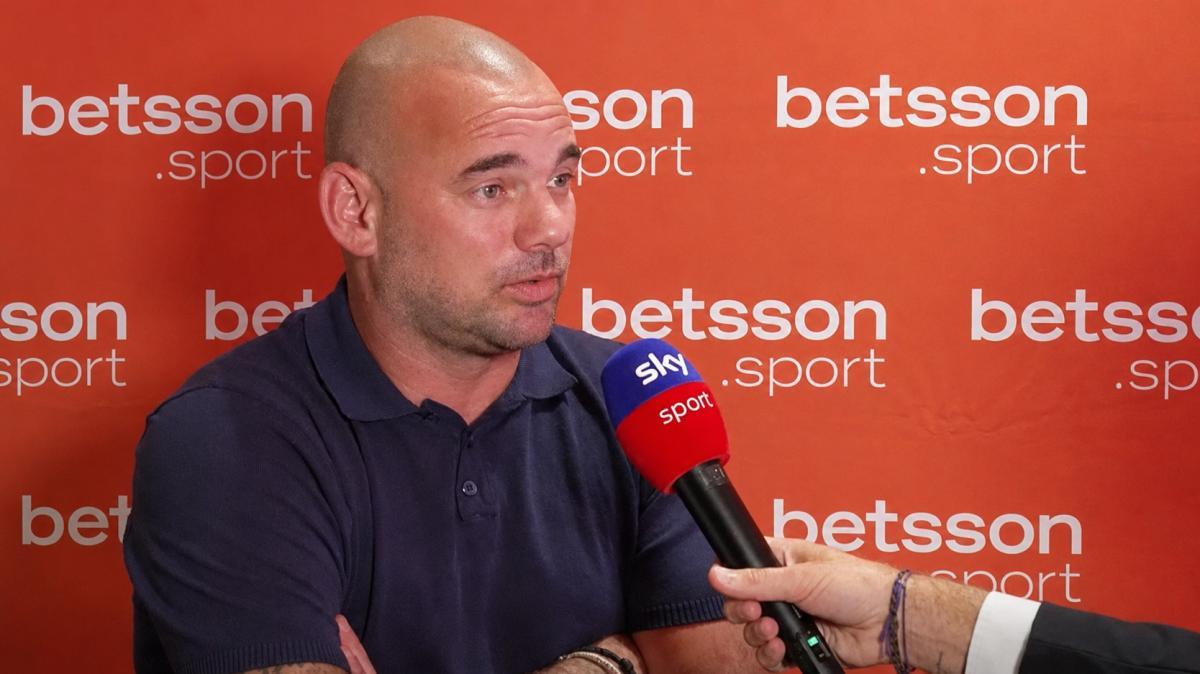 Sneijder: "Lautaro al mio posto nell'Inter del 2010? Ma non scherziamo..."