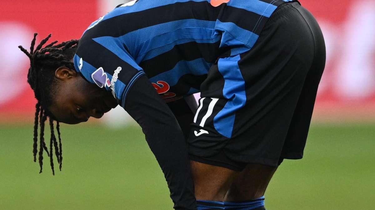 CdS - Lookman ai box per un paio di settimane, ma l'infortunio non rientrerebbe nella sfera della diplomazia