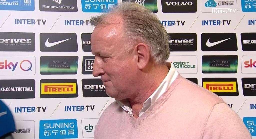 Brehme: "Spero che l'Inter vinca lo Scudetto". Poi il siparietto in diretta con Zanetti