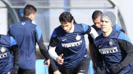 Fiorentina-Inter, Hernanes ce la fa. Ok Milito e Cuchu. Resta a casa Kovacic